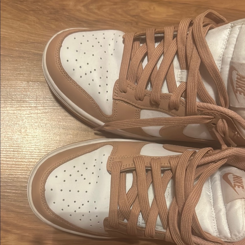 Nike Low-Top Dunks in Pink and White worn a little bit. Size 9 Great condition - Picture 5 of 5